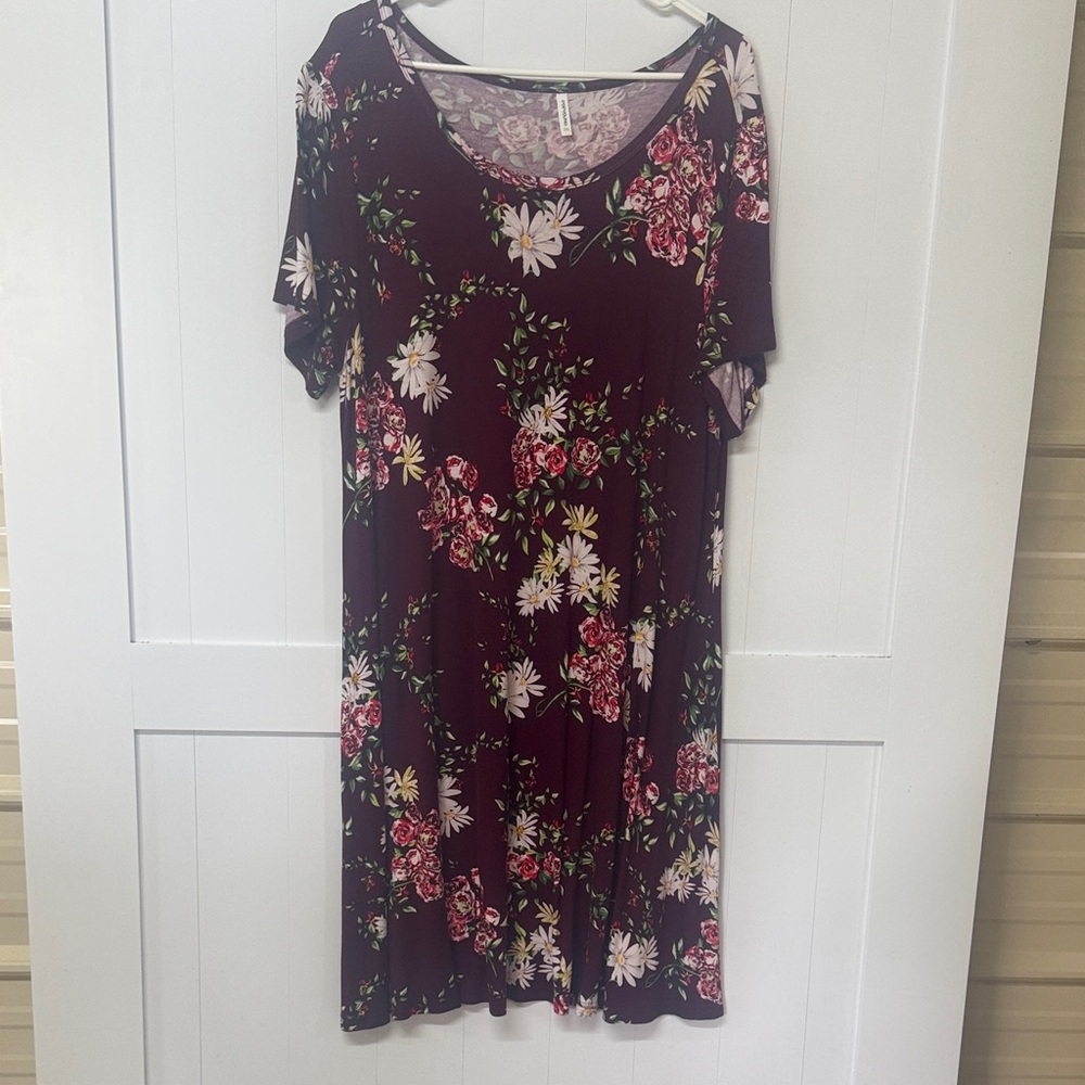 Floral Burgundy Short Sleeve Dress